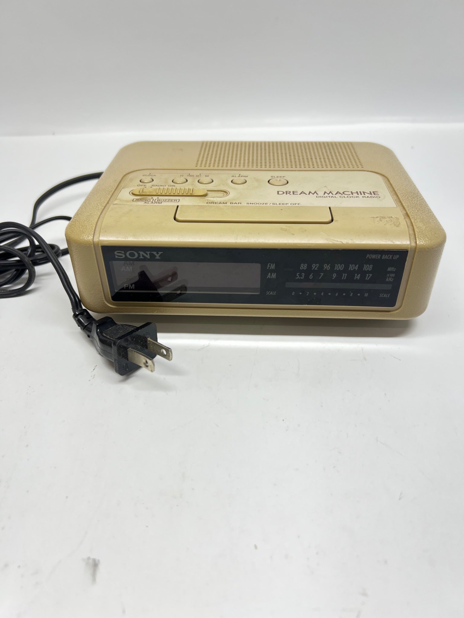 Sony ICF-C240 Dream Machine Clock Radio