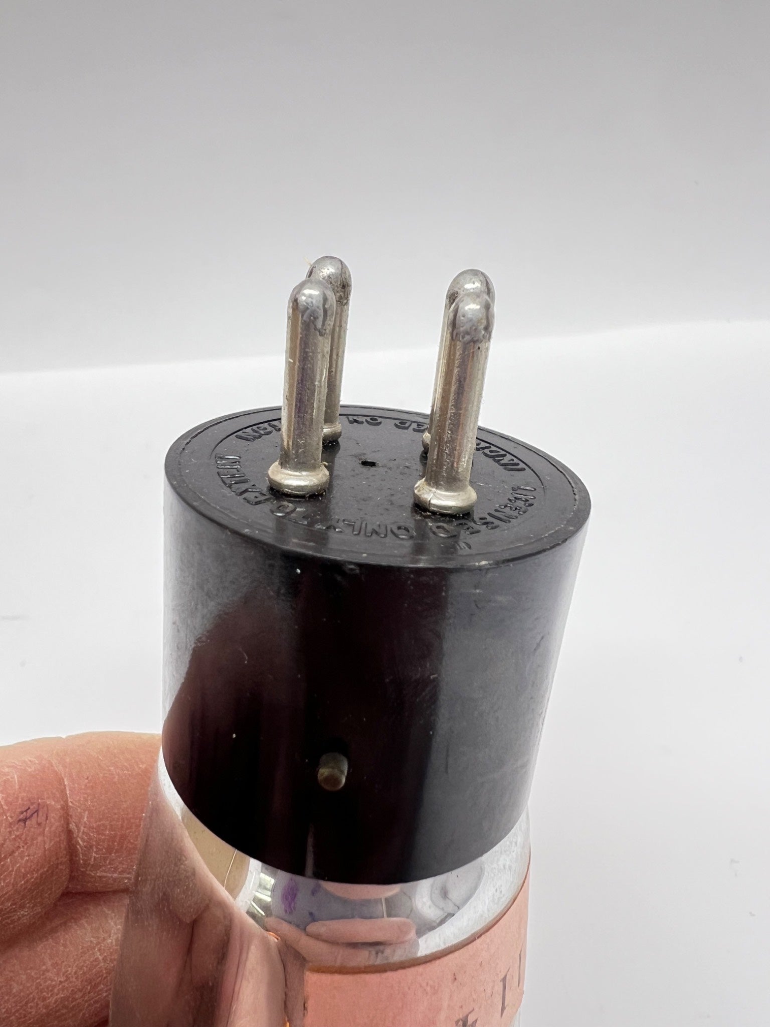 01-A Super Airline Radio Tube