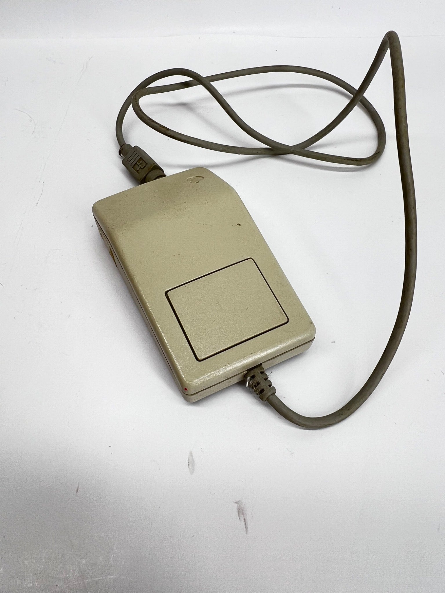 Apple A2M4015 Mouse, Made in USA