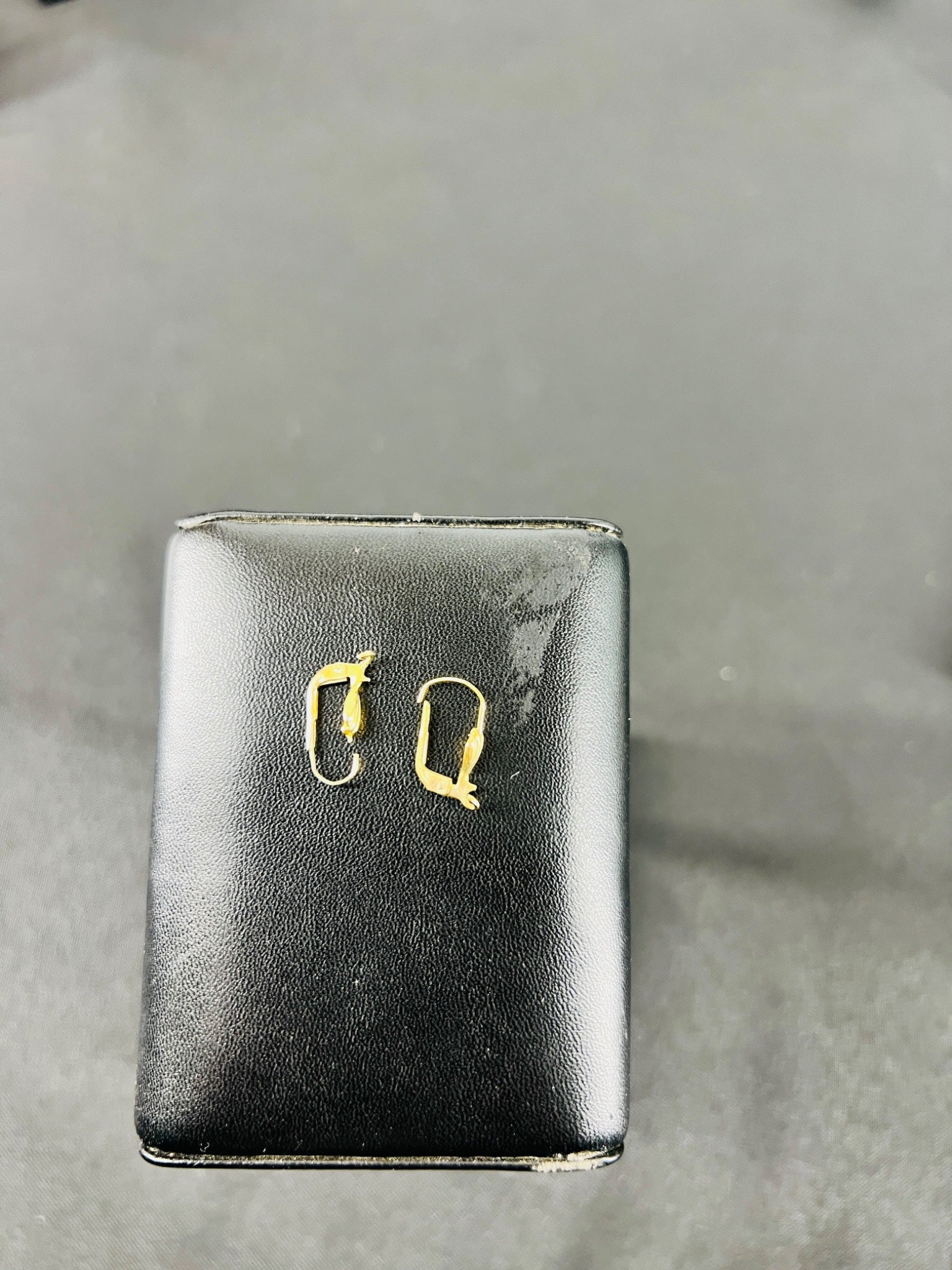 18K Gold Hoop Earrings, 0.9g