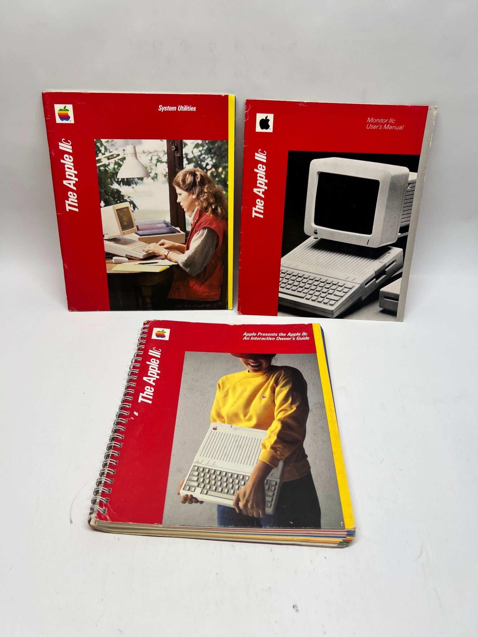 11984 Apple IIc Official Manual Set (3 Book Lot)