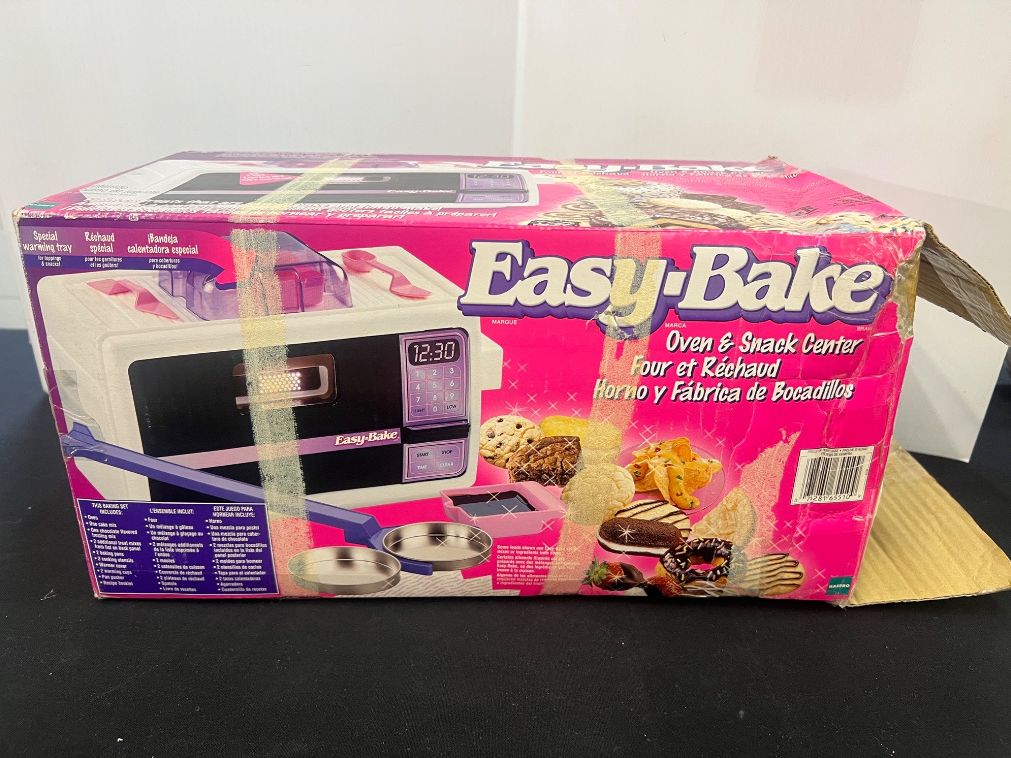 Easy-Bake Oven & Snack Center