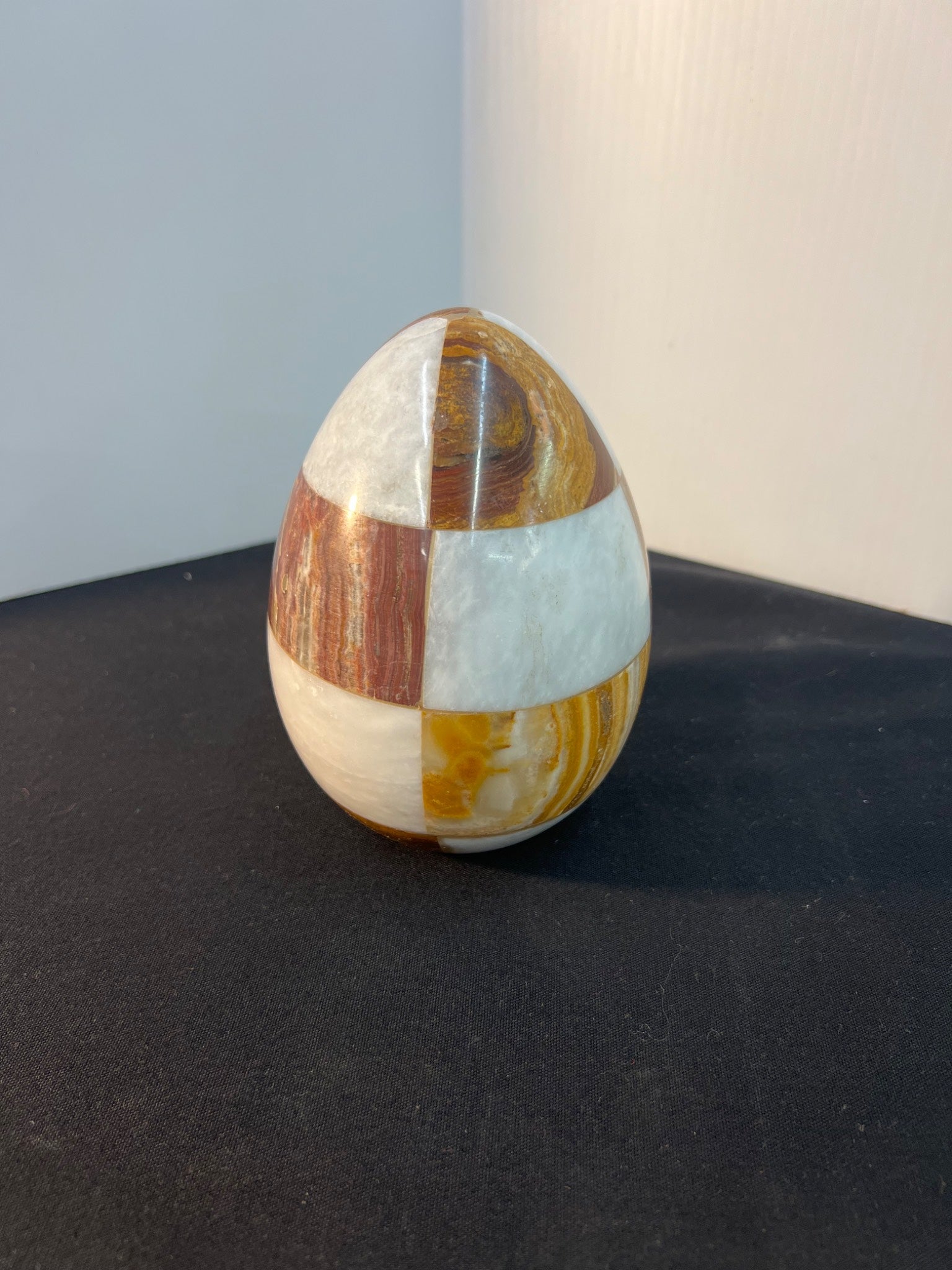 Polished Onyx Stone Egg Sculpture
