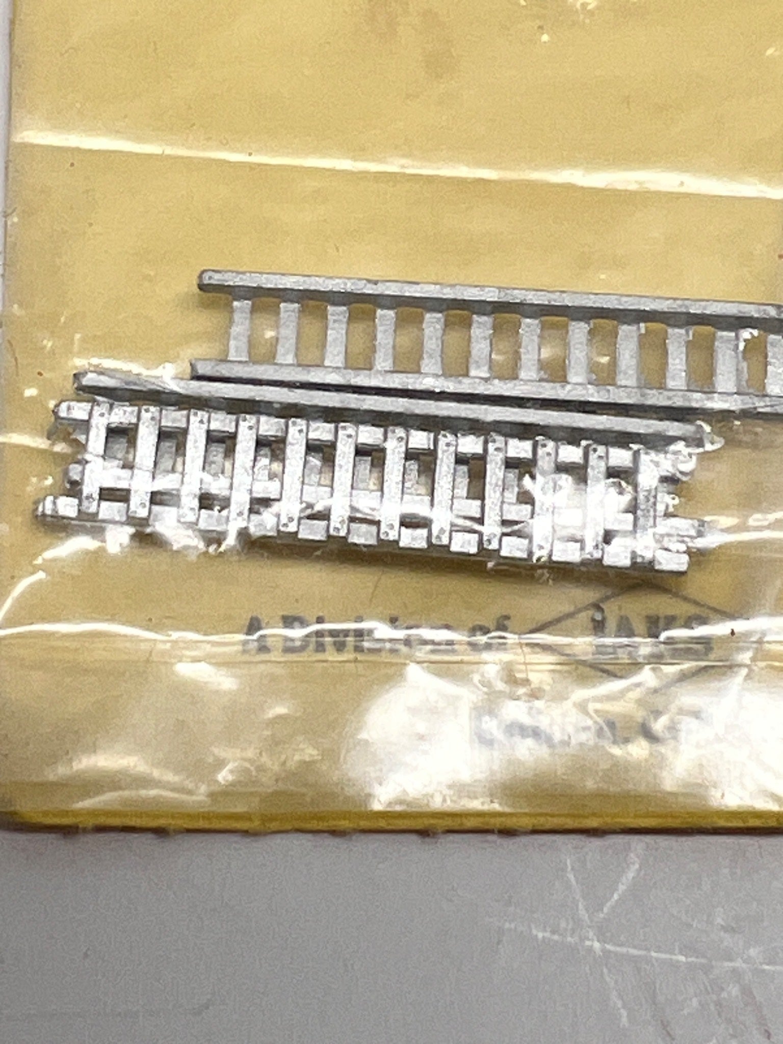 Period Miniatures N Scale Ladder Set #2009 – Cast Metal – NOS