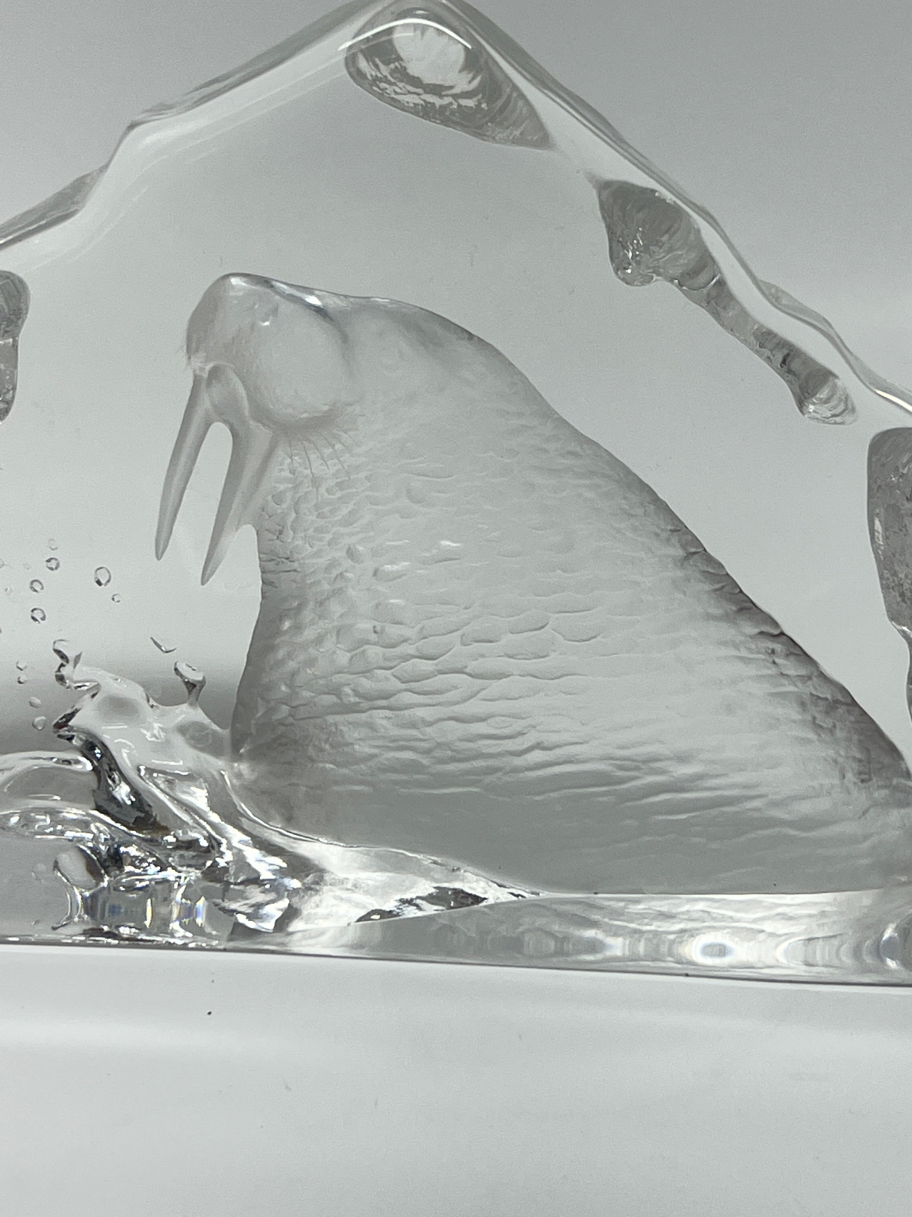 Mats Jonasson Målerås Swedish Crystal Walrus Art Glass Paperweight