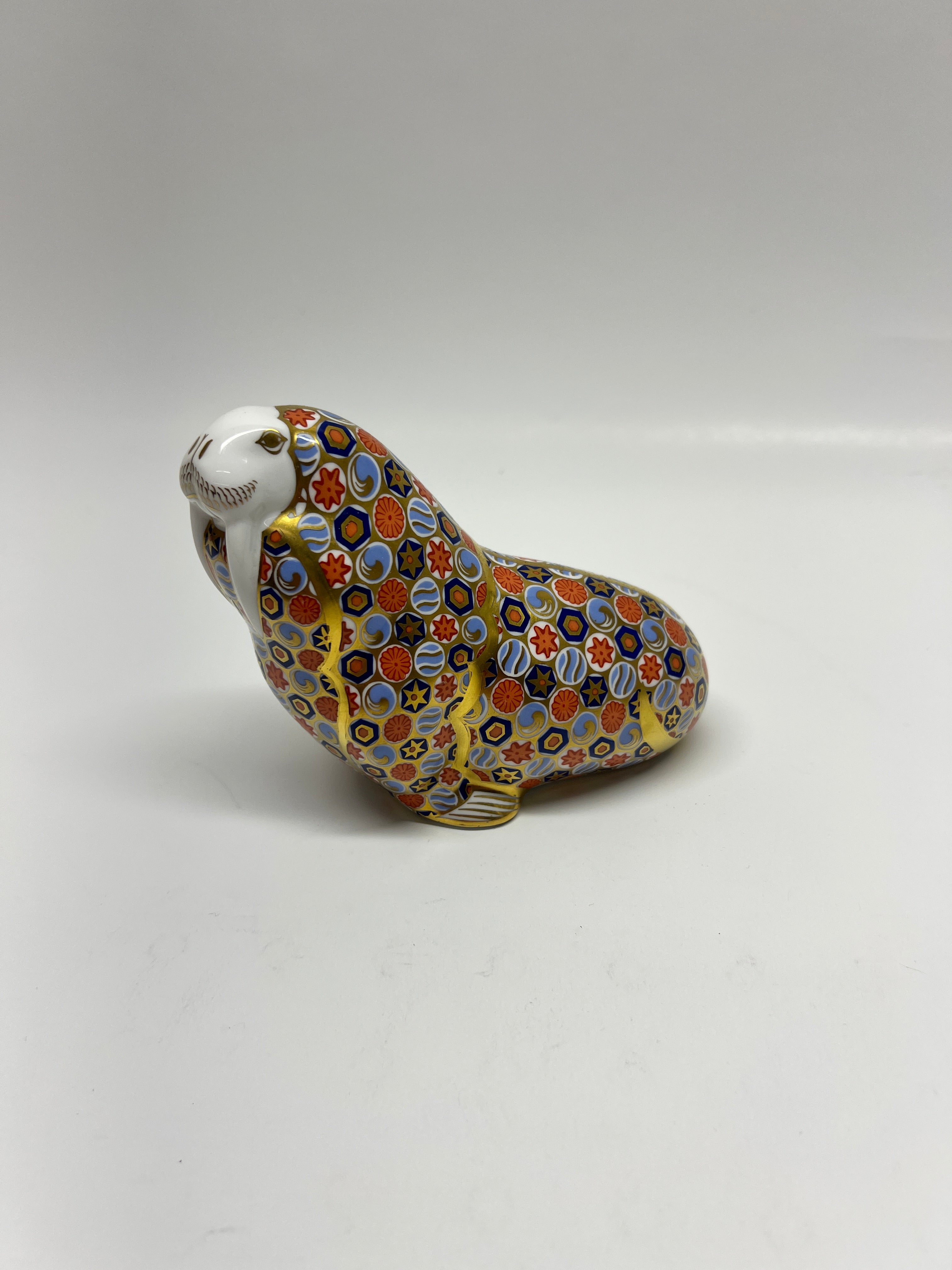 Royal Crown Derby Walrus Paperweight Gold Stopper England