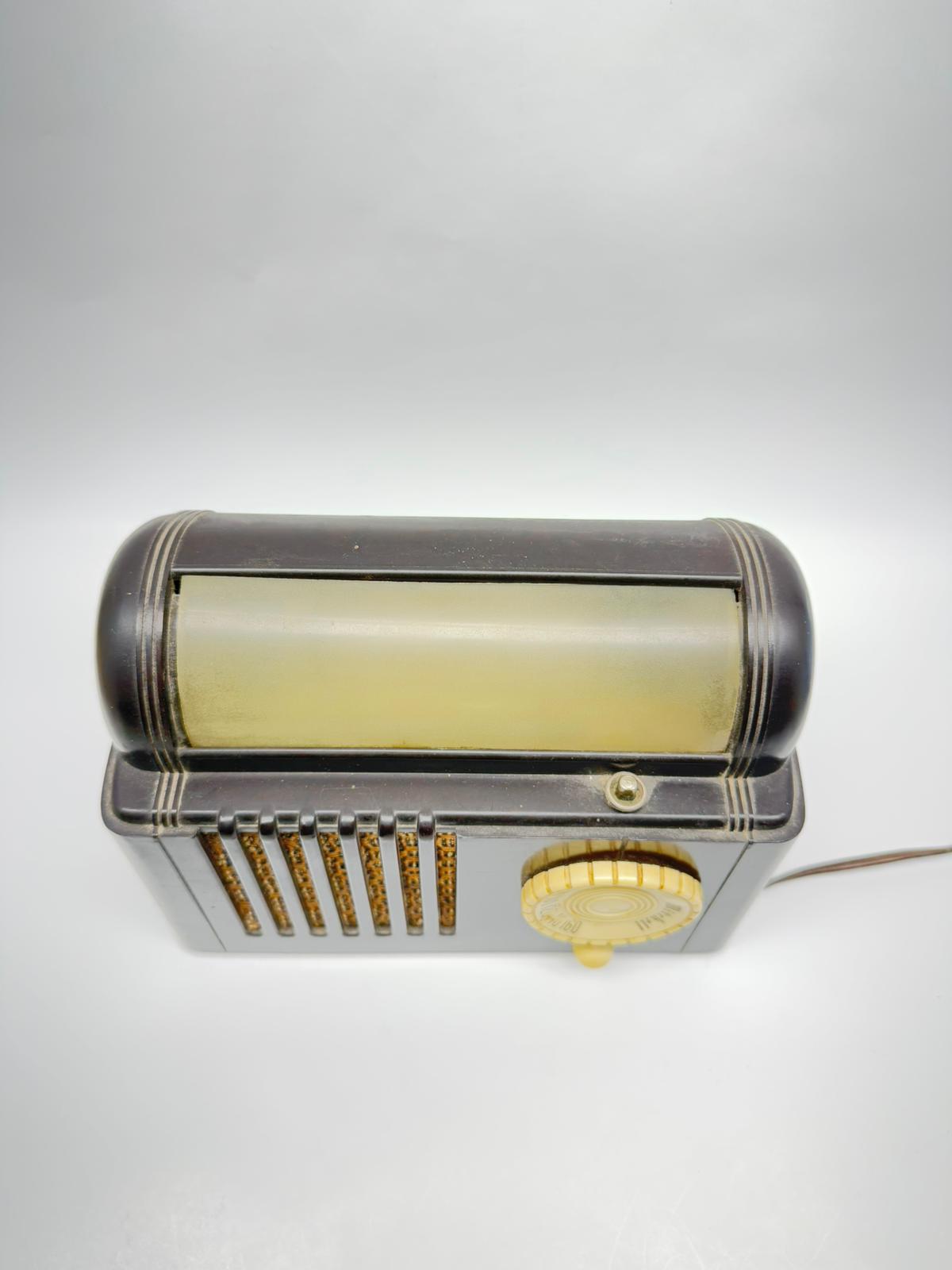 Vintage Mitchell Lullaby Radio Lamp Combo