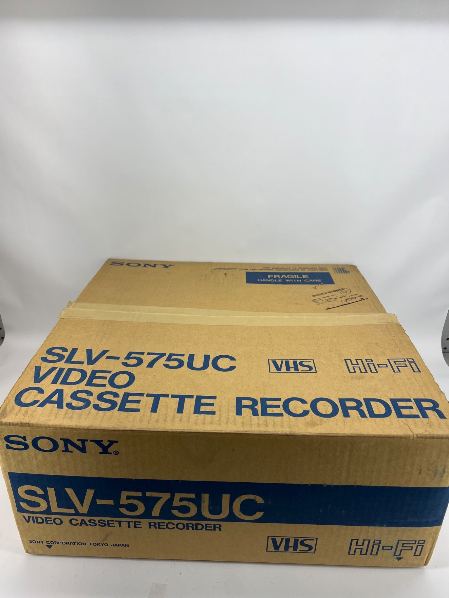 Sony SLV-575UC in original box Made in Japan 1987