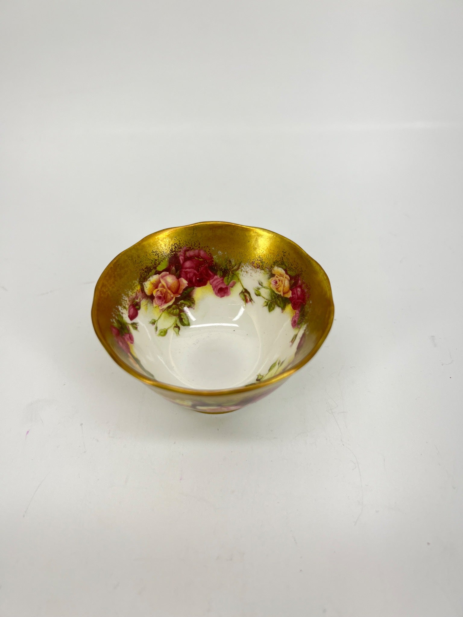 Royal Chelsea Golden Rose Sugar Bowl