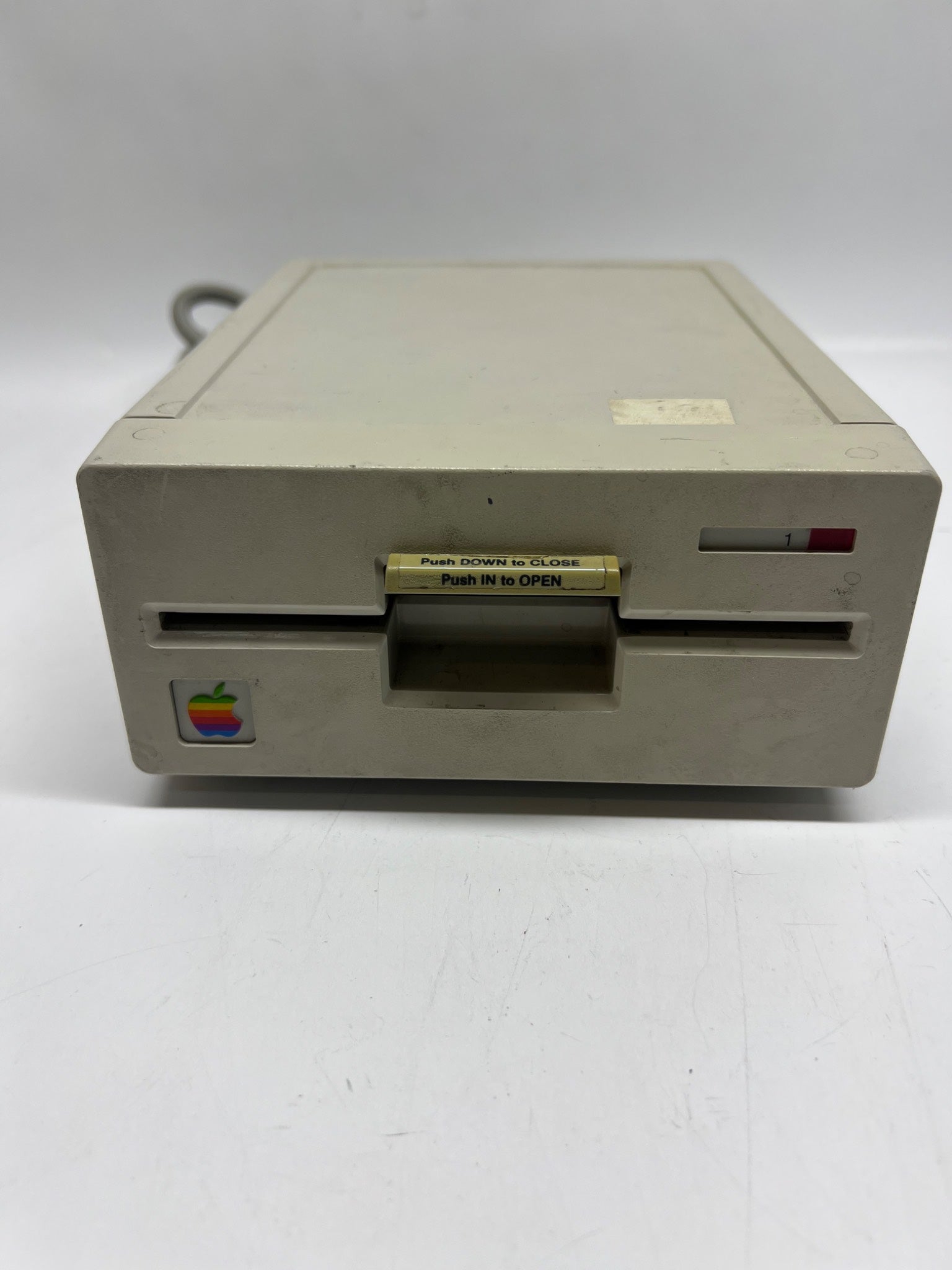 Apple 5.25" External Drive (A9M0107) – Tested & Working