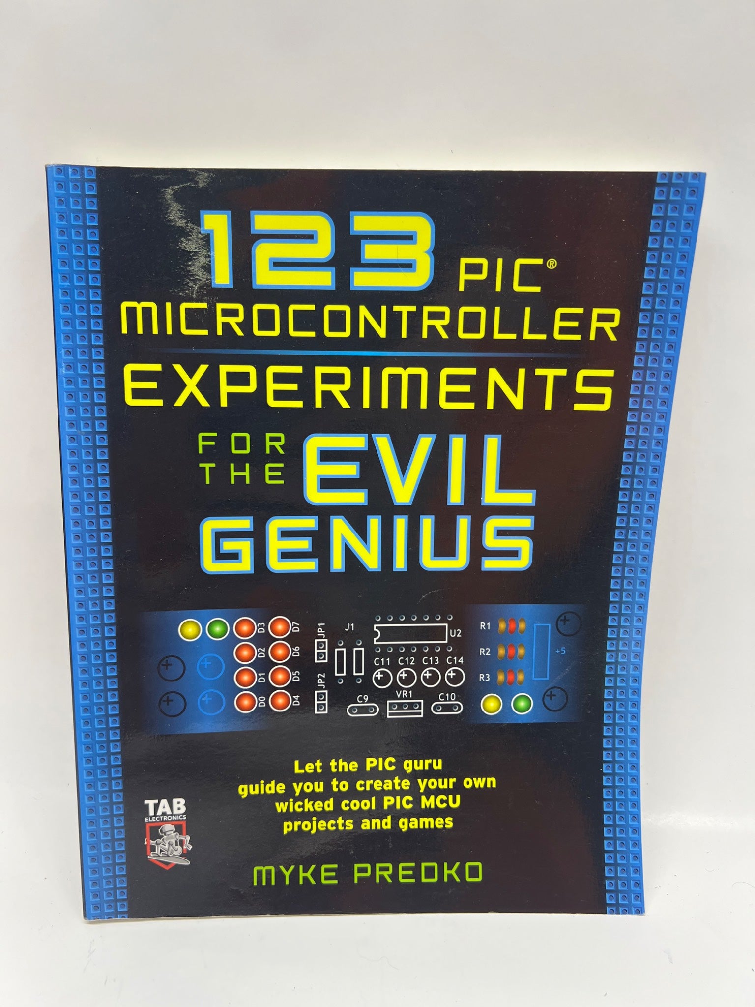 123 PIC Microcontroller Experiments Book