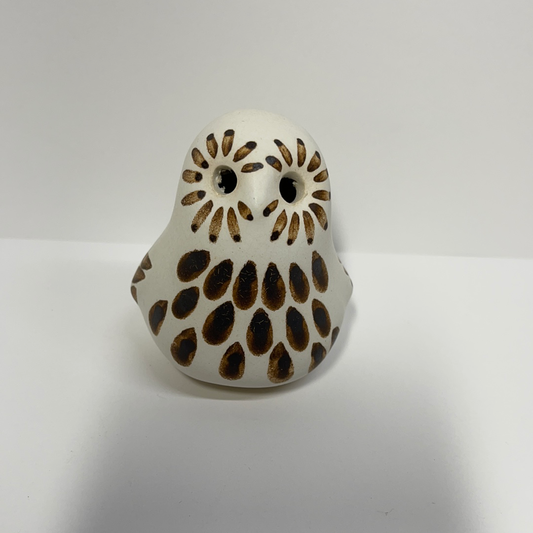 STRAWBERRY HILL POTTERY - SMALL WHITE OWL