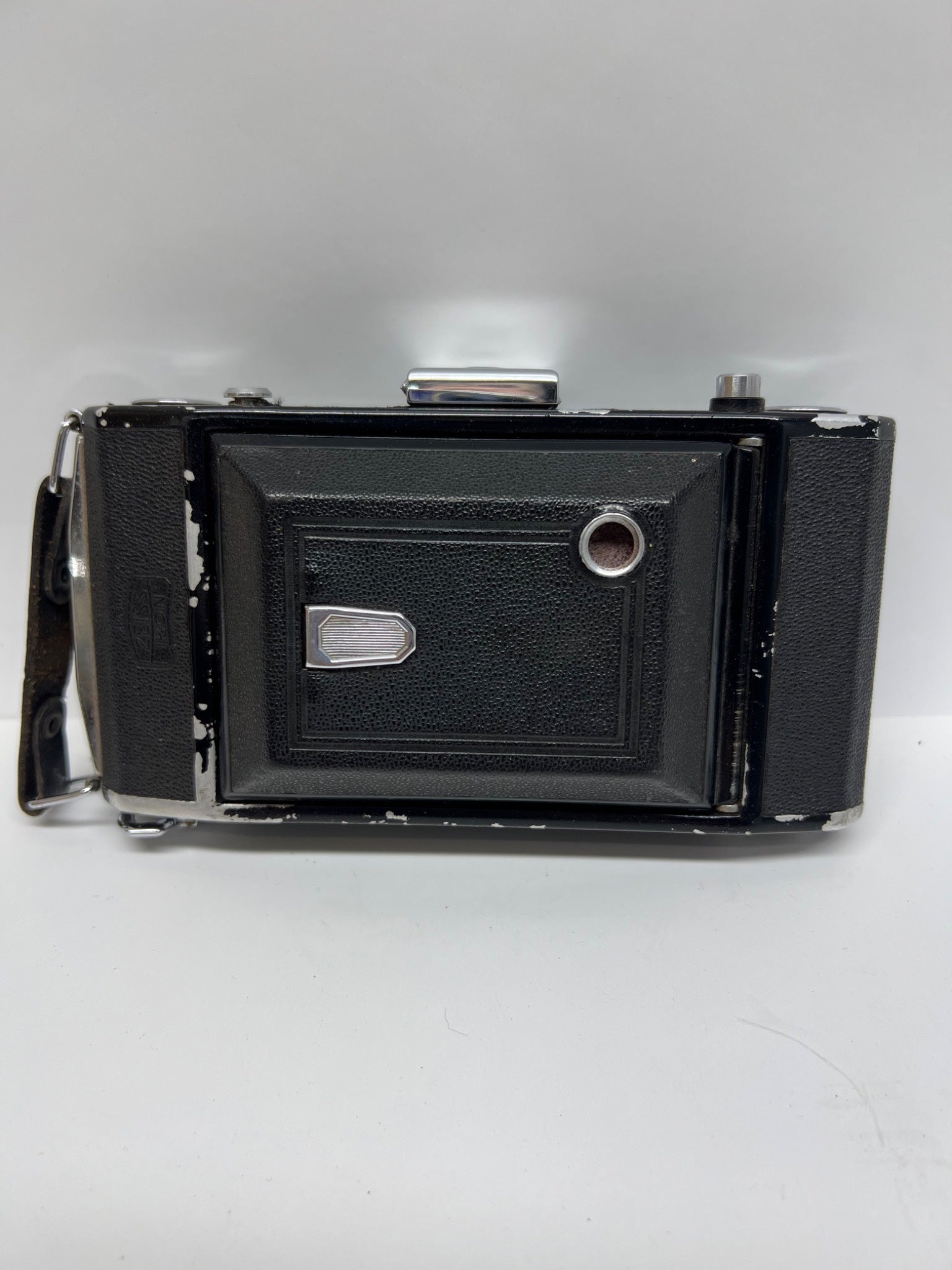 Canadian Air Force Painted Case with Zeiss Ikon Netter 515/2 Camera compur lens