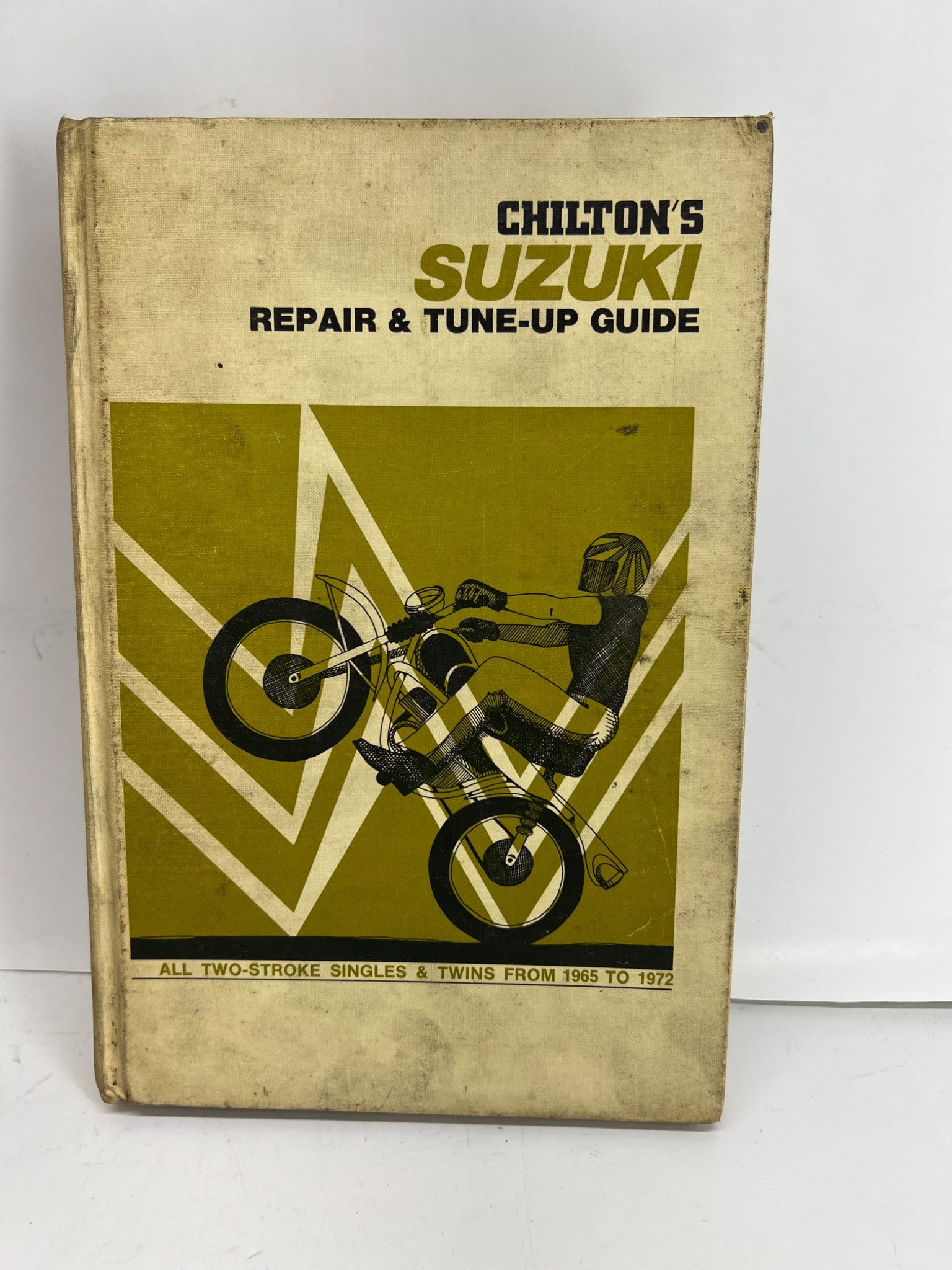 Chilton’s Suzuki Repair Guide 1972