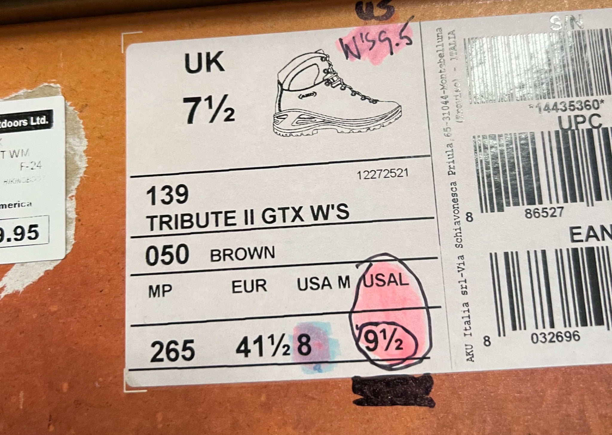 Product label with shoe size information on a cardboard surface
