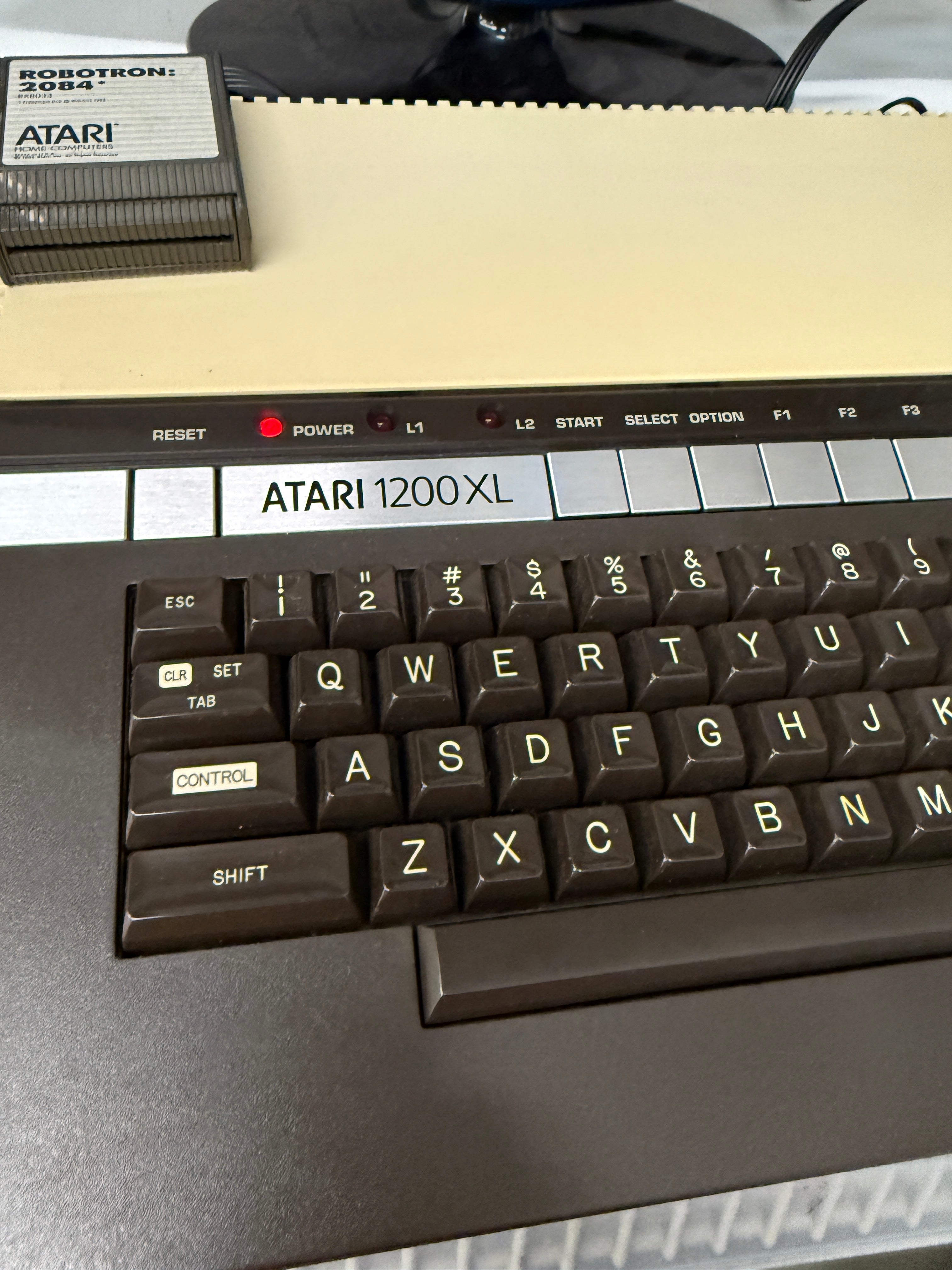 Rare Atari 1200XL Computer Bundle – Very Good Condition – Robotron 2084