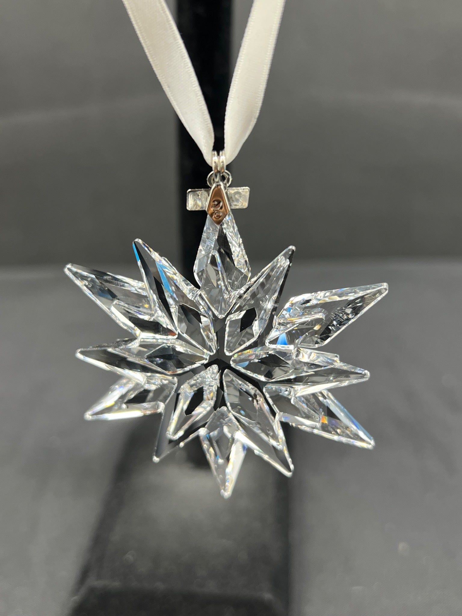 Swarovski 2011 Christmas Ornament 1092037