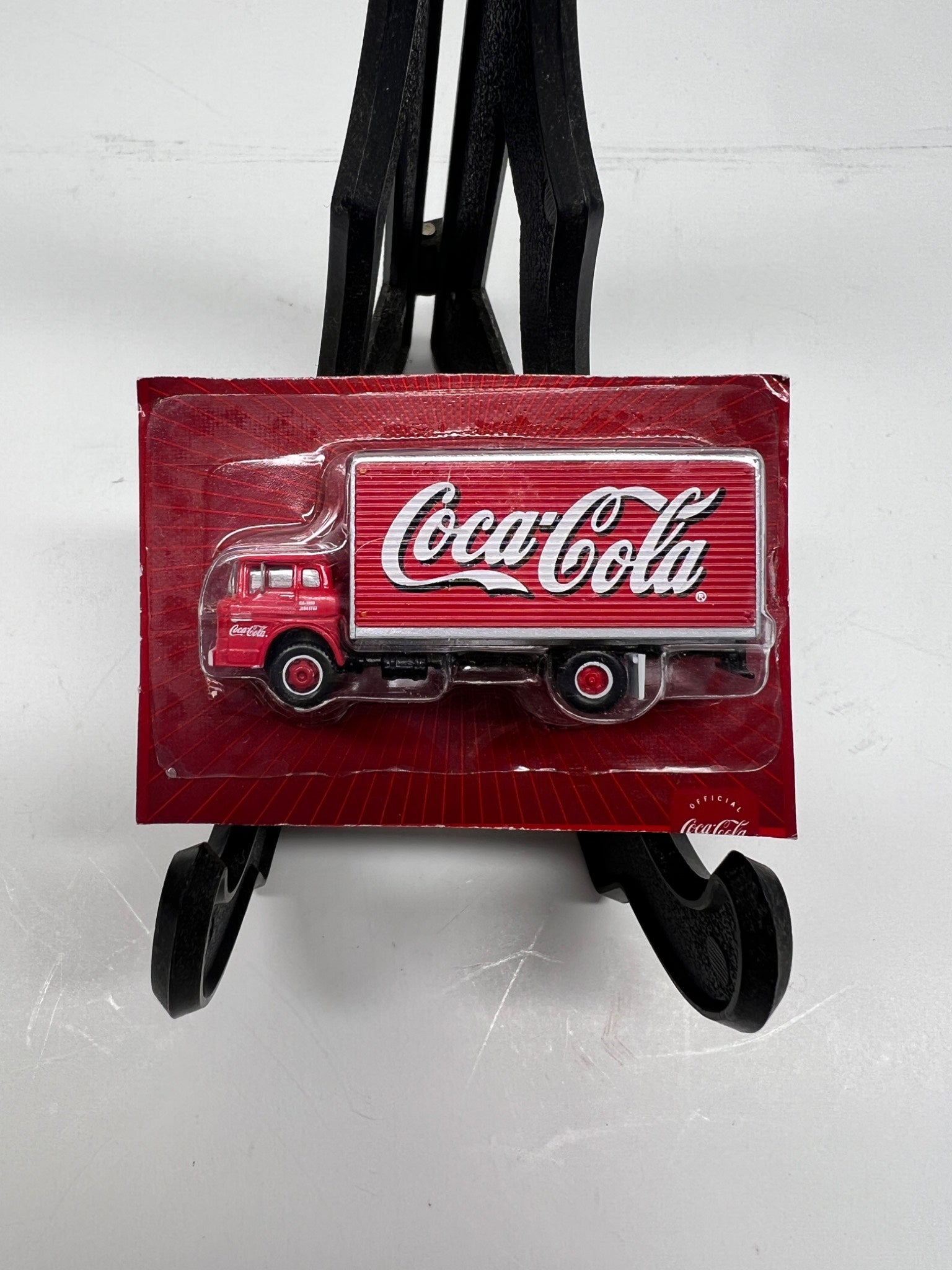 Coca-Cola Die-Cast Delivery Truck – Licensed Collector Piece – NOS