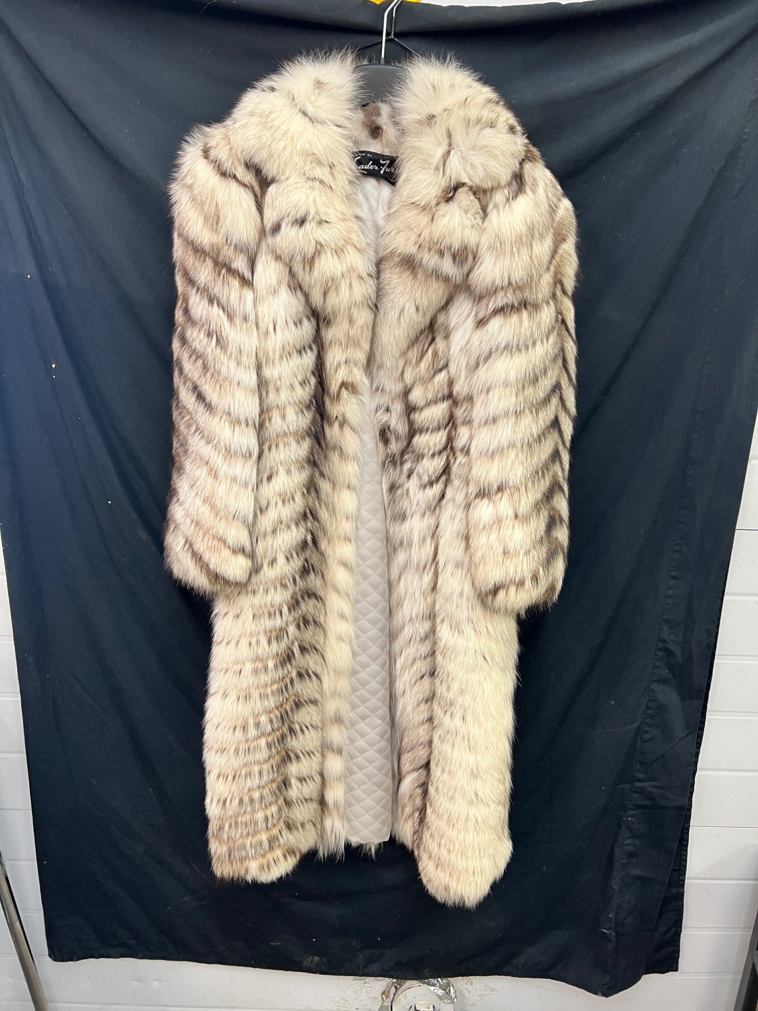 Leader Furs Full-Length Fox Fur Coat Chevron Pattern Vintage 47" Long