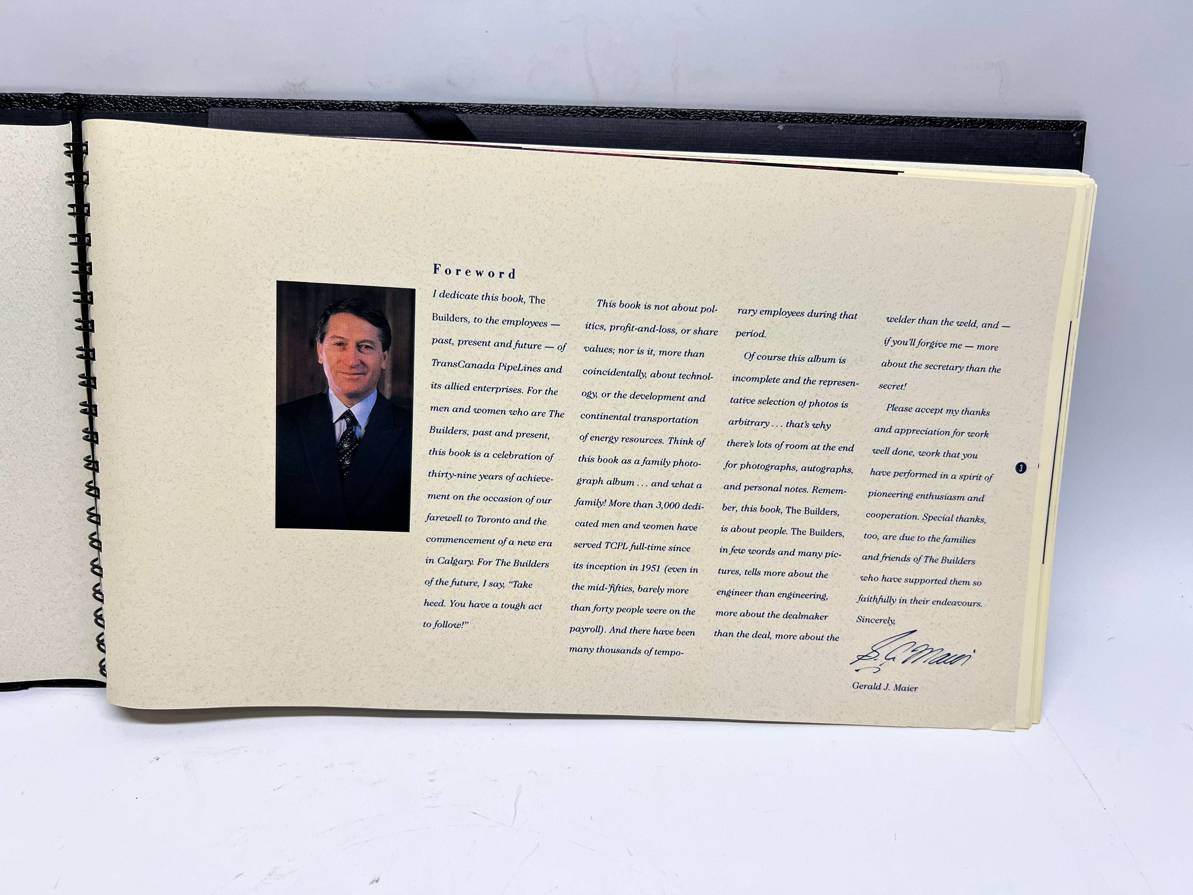 The Builders: A Celebration of Achievement" Commemorative Gift Box